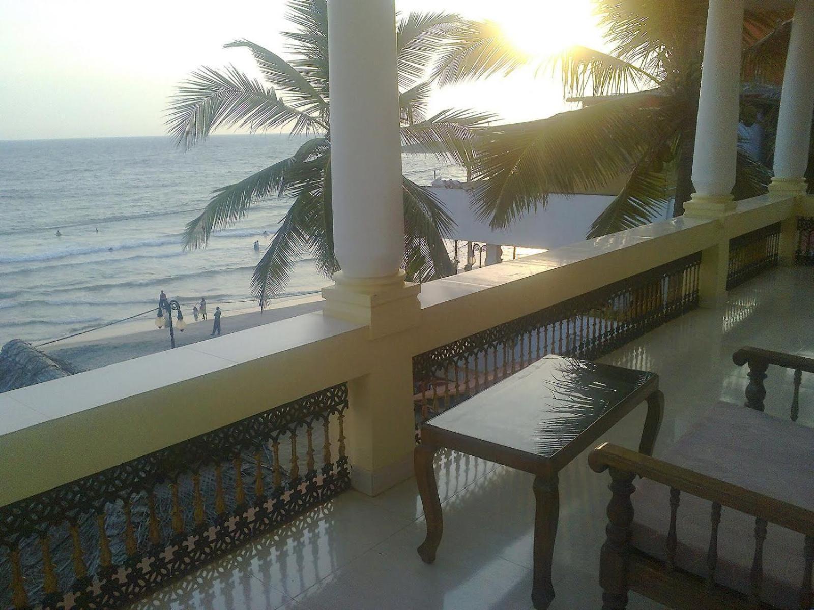 קובאלאם Beach Florra Inn מראה חיצוני תמונה