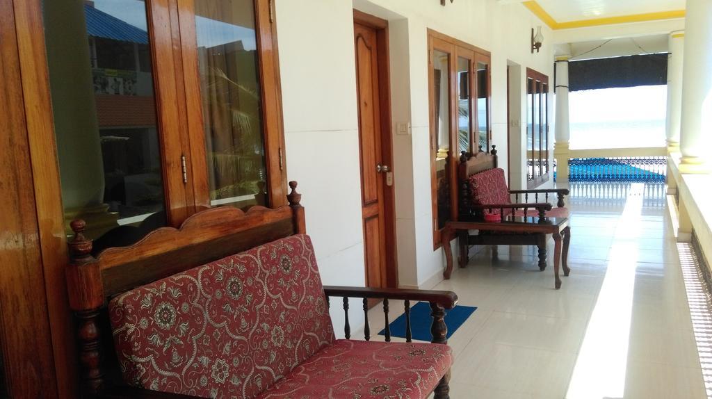 קובאלאם Beach Florra Inn מראה חיצוני תמונה