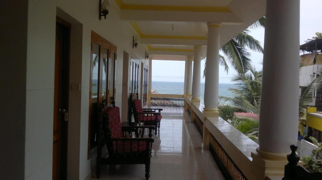 קובאלאם Beach Florra Inn מראה חיצוני תמונה